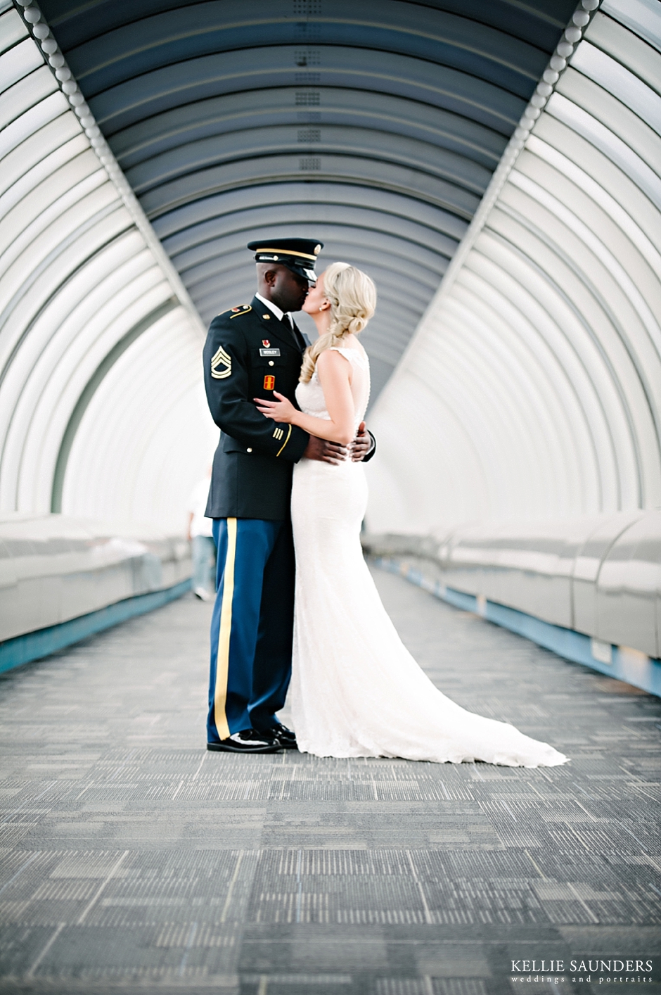 Detroit renaissance center wedding photos